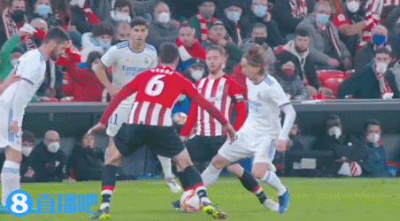 详解棒球规则中的投手脚部非法离地判定